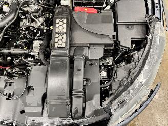 Renault Mégane Estate 1.2 TCe Zen Navi Clima picture 17