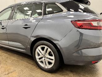 Renault Mégane Estate 1.2 TCe Zen Navi Clima picture 19