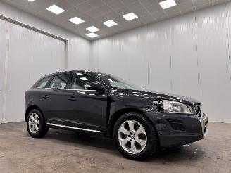 Unfallwagen Volvo Xc-60 2.4 D5 Autom. AWD Summum Navi Clima 2012/1
