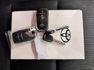 Toyota Hilux 2.8 D-4D Autom. 4WD DC Navi Clima picture 16