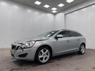 Volvo V-60 2.0T 149kw Autom. Summum Navi Clima picture 4