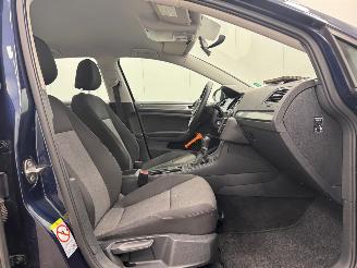 Volkswagen Golf 1.6 TDI 77kw Trendline 5-drs Airco picture 11