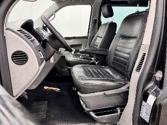 Volkswagen Transporter 2.0 TDI L2 DC Airco Navi picture 9