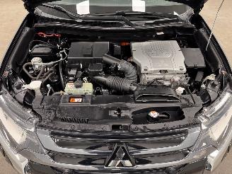 Mitsubishi Outlander 2.0 PHEV 4WD Instyle Navi Clima picture 17