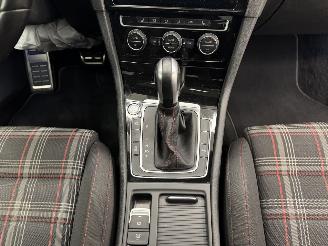 Volkswagen Golf 2.0 TSI GTI Performance Panoramadak Navi Clima picture 15