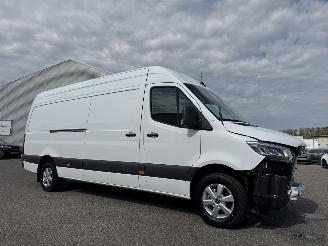 damaged commercial vehicles Mercedes Sprinter 319 CDI Autom. L3H2 Navi Clima 2025/1