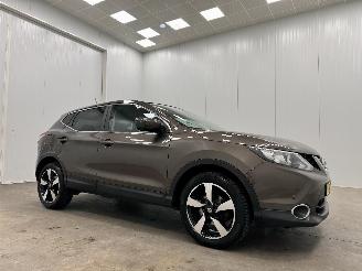 Voiture accidenté Nissan Qashqai 1.2 Autom. N-Vision Navi Clima 2017/3