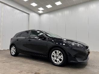 Unfallwagen Kia Ceed 1.0 T-GDi DynamicPlusLine Navi Clima 2022/4