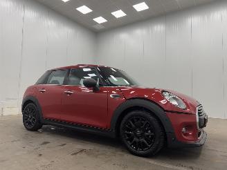 Vaurioauto  passenger cars Mini One 1.2 One Salt Panoramadak 5-drs Navi Clima 2017/6