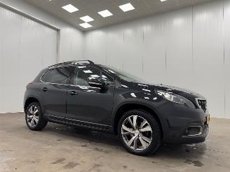Vaurioauto  passenger cars Peugeot 2008 1.2 Autom. Allure Panoramadak Navi Clima 2019/5