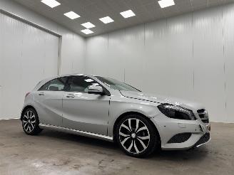 Schadeauto Mercedes A-klasse 180 Edition 5-drs Navi Clima 2013/9