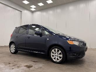 Damaged car Mitsubishi Colt 1.3 Edition 5-drs Airco 2013/1