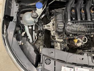 Citroën C4 cactus 1.2 PureTech Shine Navi Clima picture 16