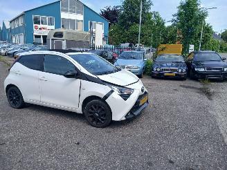 Coche accidentado Toyota Aygo Aygo (B40) Hatchback 1.0 12V VVT-i (1KR-FE) [53kW] 2018/8