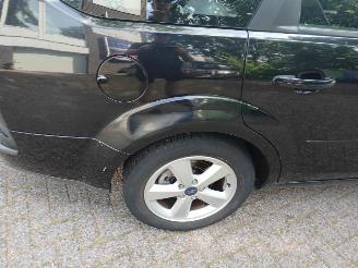 Ford Focus Focus 2 Wagon Combi 1.8 16V (Q7DA) [92kW] picture 4