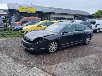 krockskadad bil auto Citroën C6 C6 (TD) Sedan 2.7 HDiF V6 24V (DT17TED4(UHZ)) [150kW] 2008/12