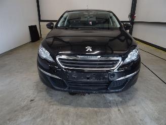 demontáž osobní automobily Peugeot 308 SW 1.6 HDI 2014/11
