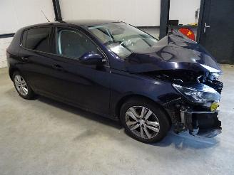 demontáž osobní automobily Peugeot 308 1.2 THP 2018/7