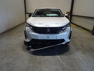 Sloopauto Peugeot 3008 1.5 HDI 2021/10
