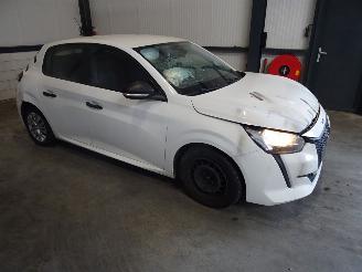 Uttjänta bilar auto Peugeot 208 1.2VTI 2021/2