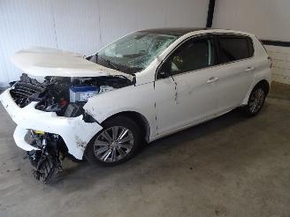 demontáž osobní automobily Peugeot 308 1.2 THP 2018/9