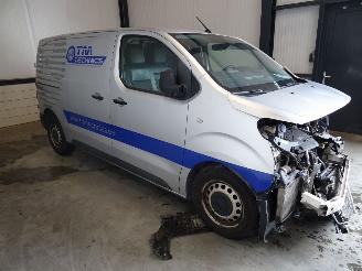 Sloopauto Peugeot Expert 2.0 HDI 2018/12