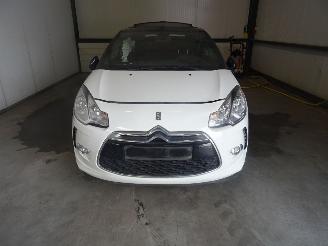 Sloopauto Citroën DS3 1.2 VTI CABRIO 2015/11
