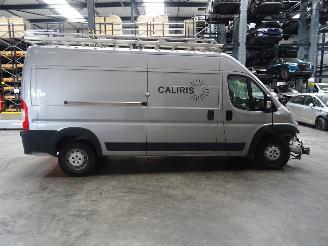 Coche siniestrado Peugeot Boxer 2.2 HDI 2020/3