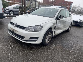 Dezmembrări autoturisme Volkswagen Golf 1.2 tsi kleurcode L0K1 2013/1