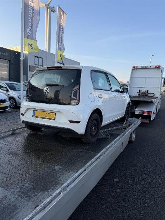 Volkswagen Up! 1.0 move up picture 3