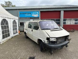 Autoverwertung Volkswagen Transporter Transporter/Caravelle T4, Bus, 1990 / 2003 2.5 TDI 2001/2