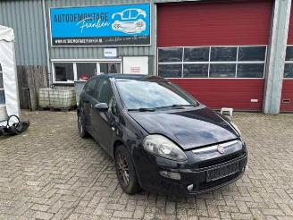 Vrakbiler auto Fiat Punto Punto Evo (199), Hatchback, 2009 / 2012 1.3 JTD Multijet 85 16V Euro 5 2011/10