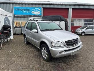demontáž osobní automobily Mercedes ML ML I (163), SUV, 1998 / 2005 270 2.7 CDI 20V 2001/11