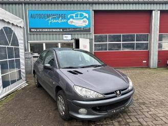 demontáž osobní automobily Peugeot 206 206 (2A/C/H/J/S), Hatchback, 1998 / 2012 1.4 XR,XS,XT,Gentry 2009/2