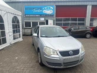 Salvage car Volkswagen Polo Polo IV (9N1/2/3), Hatchback, 2001 / 2012 1.4 16V 75 2006/1