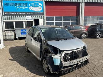 Vrakbiler auto Toyota Aygo Aygo (B10), Hatchback, 2005 / 2014 1.0 12V VVT-i 2011/6