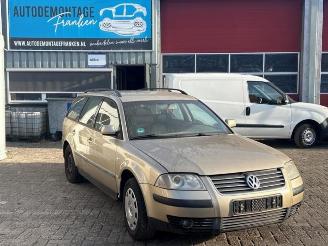 demontáž osobní automobily Volkswagen Passat Passat Variant (3B6), Combi, 2000 / 2005 2.0 2002/10