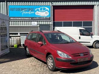 Salvage car Peugeot 307 307 Break (3E), Combi, 2002 / 2009 1.6 16V 2002/8