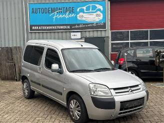 Vrakbiler auto Citroën Berlingo Berlingo Cinqspace, Multispace, MPV, 1996 / 2011 1.6 16V 2004/12