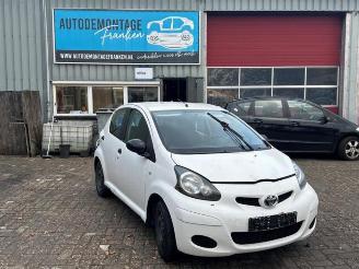Uttjänta bilar auto Toyota Aygo Aygo (B10), Hatchback, 2005 / 2014 1.0 12V VVT-i 2011/2