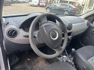 Dacia Sandero Sandero I (BS), Hatchback, 2008 / 2013 1.4 picture 4