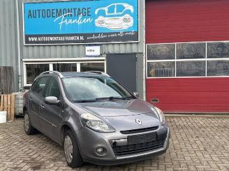 demontáž osobní automobily Renault Clio Clio III Estate/Grandtour (KR), Combi, 2007 / 2014 1.5 dCi FAP 2012/6