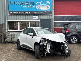 Sloopauto Renault Clio Clio IV (5R), Hatchback 5-drs, 2012 / 2021 0.9 Energy TCE 90 12V 2013/7