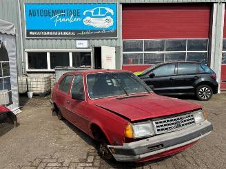 Vrakbiler auto Volvo 340  1976