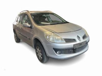 demontáž osobní automobily Renault Clio Clio III Estate/Grandtour (KR), Combi, 2007 / 2014 1.2 16V TCE 100 2008/8