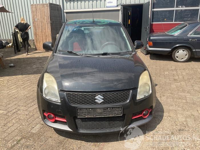 Suzuki Swift Swift (ZA/ZC/ZD1/2/3/9), Hatchback, 2005 / 2015 1.6 Sport VVT 16V