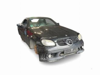 Vrakbiler auto Mercedes SLK SLK (R170), Cabrio, 1996 / 2004 2.0 200 16V 1998/10