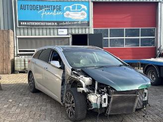 rozbiórka samochody osobowe Hyundai I-40  2015/1