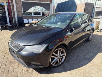 Seat Leon Leon (5FB), Hatchback 5-drs, 2012 / 2020 1.6 TDI Ecomotive 16V picture 4
