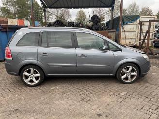 Opel Zafira Zafira (M75), MPV, 2005 / 2015 2.2 16V Direct Ecotec picture 5